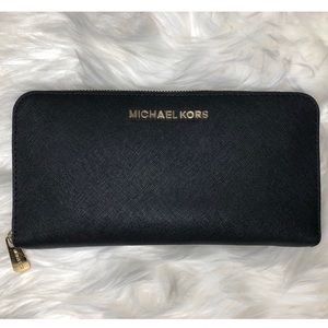 MICHAEL KORS BLACK XXL Wallet - 21 Card Slots